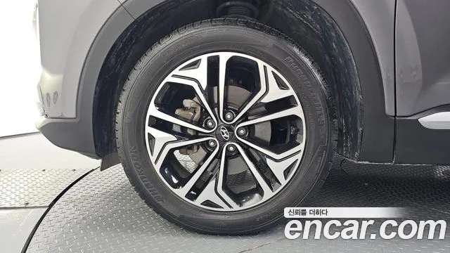 Hyundai Santa Fe 2019 thumb 5