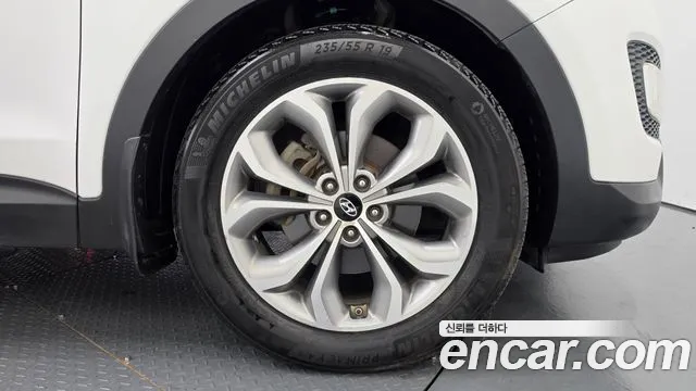 Hyundai Santa Fe 2014 thumb 4