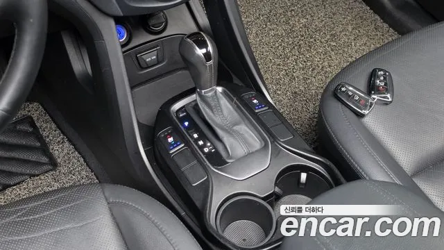 Hyundai Santa Fe 2014 thumb 8