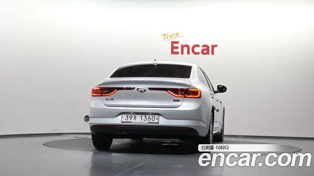 Renault-KoreaSamsung Megane 2016 thumb 4