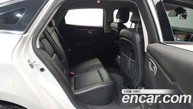 Renault-KoreaSamsung Megane 2016 thumb 12