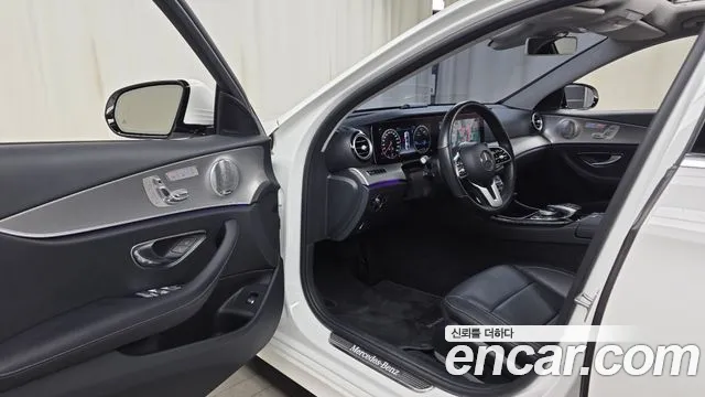 Mercedes-Benz E-Класс 2018 thumb 9