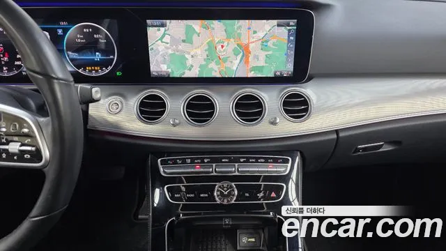 Mercedes-Benz E-Класс 2018 thumb 12