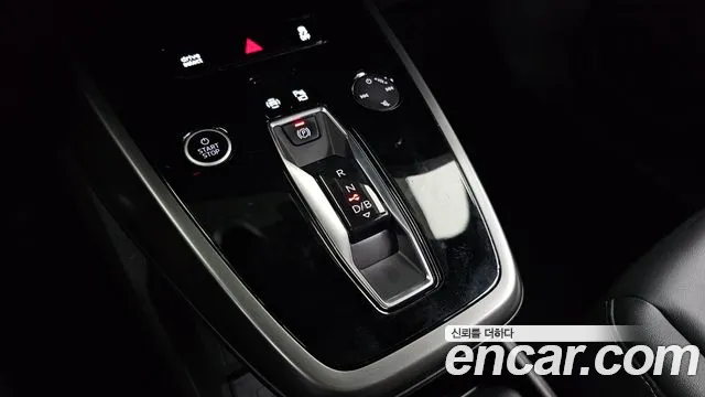 Audi Q4 e-tron 2022 thumb 9