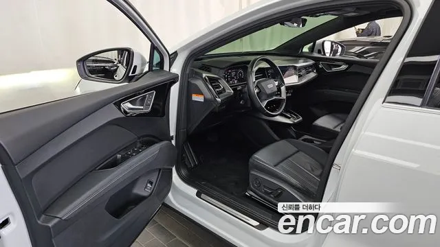 Audi Q4 e-tron 2022 thumb 10