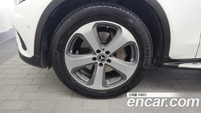 Mercedes-Benz GLC 2019 thumb 5