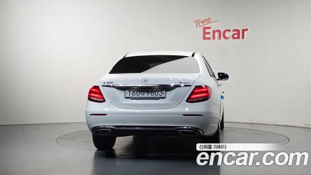 Mercedes-Benz E-Класс 2020 thumb 4