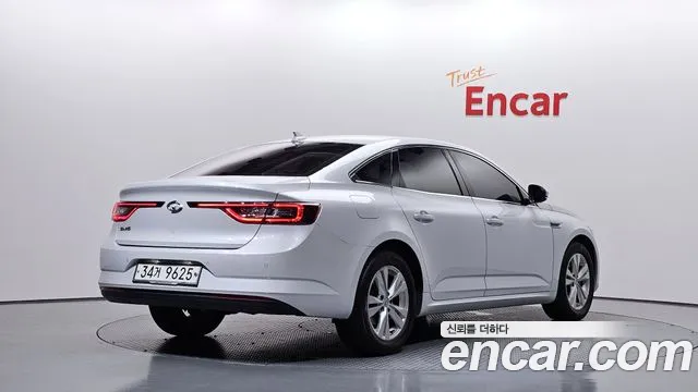 Renault-KoreaSamsung Megane 2019 thumb 2