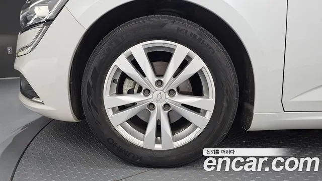 Renault-KoreaSamsung Megane 2019 thumb 5