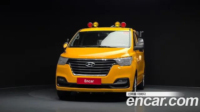 Hyundai Starex 2018 thumb 3