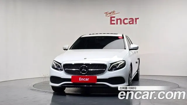 Mercedes-Benz E-Класс 2019 thumb 3