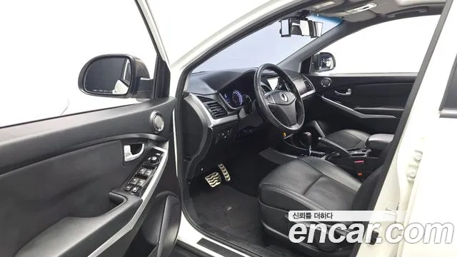 KG_Mobility_Ssangyong KORANDO 2015 thumb 10