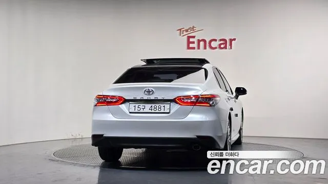 Toyota Camry 2018 thumb 4