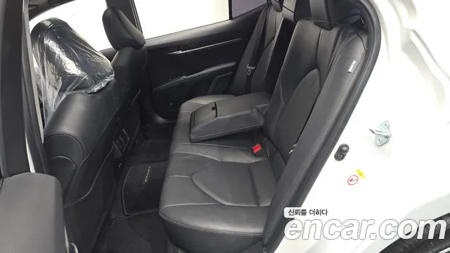 Toyota Camry 2018 thumb 11