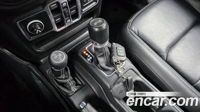 Jeep Wrangler 2020 thumb 9