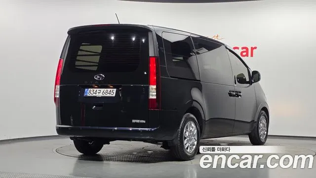 Hyundai Staria 2021 thumb 2