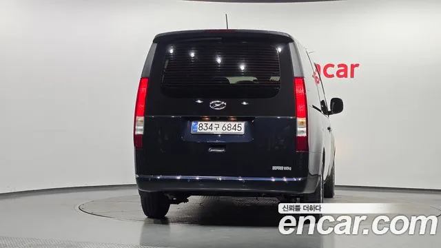 Hyundai Staria 2021 thumb 4