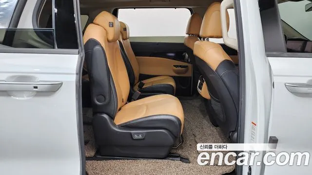 Kia Carnival 2020 thumb 11