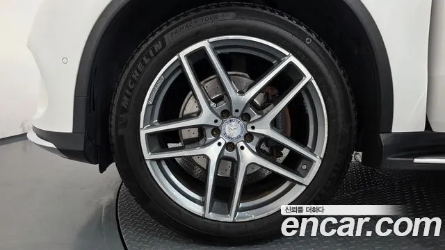 Mercedes-Benz GLE 2017 thumb 5