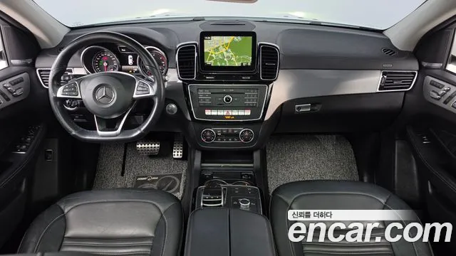 Mercedes-Benz GLE 2017 thumb 7