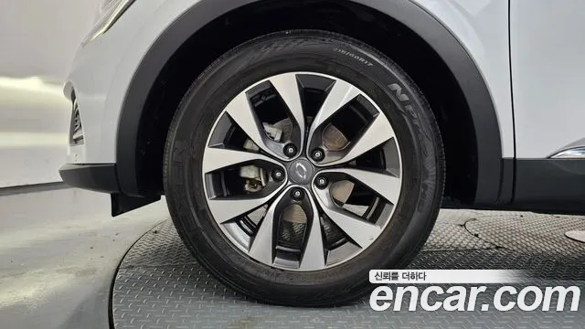 Renault-KoreaSamsung Arkana 2020 thumb 5
