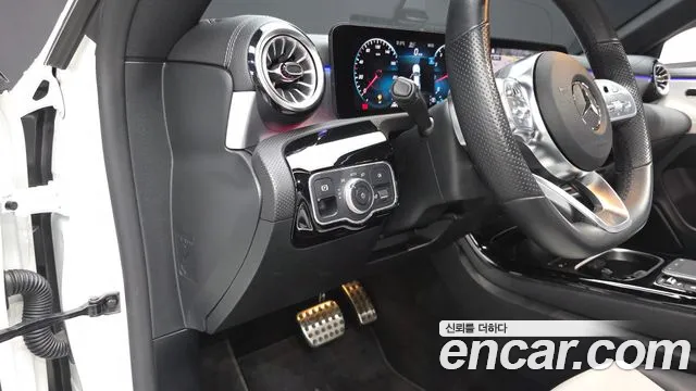 Mercedes-Benz CLA 2021 thumb 12