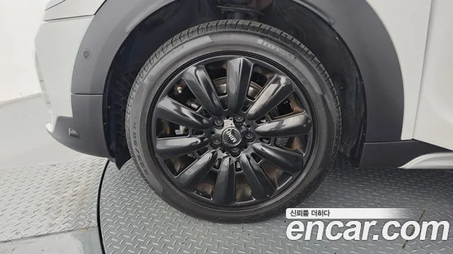 MINI Countryman 2024 thumb 5