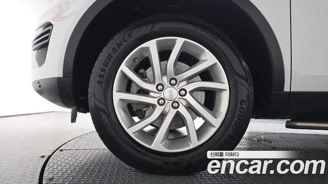 Land Rover Discovery Sport 2019 thumb 4