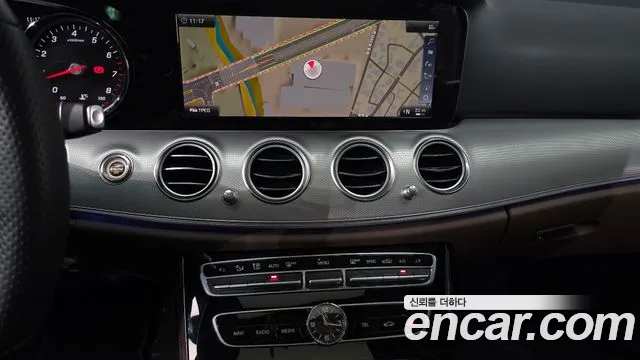 Mercedes-Benz E-Класс 2018 thumb 11