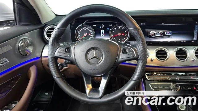 Mercedes-Benz E-Класс 2018 thumb 12
