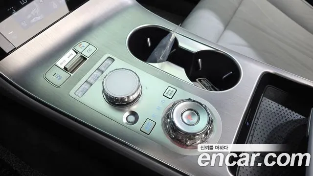 Genesis GV70 2024 thumb 9