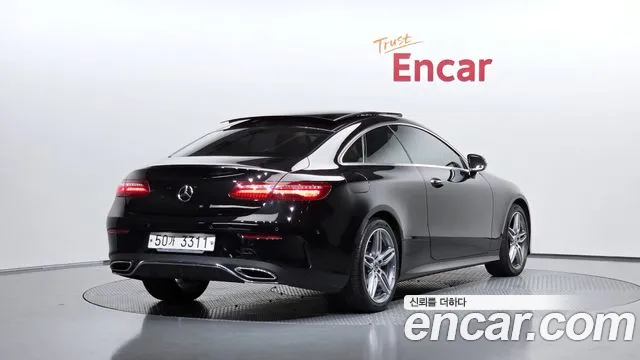 Mercedes-Benz E-Класс 2018 thumb 2