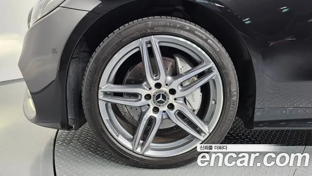 Mercedes-Benz E-Класс 2018 thumb 5