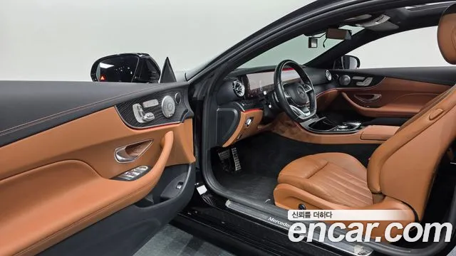 Mercedes-Benz E-Класс 2018 thumb 10