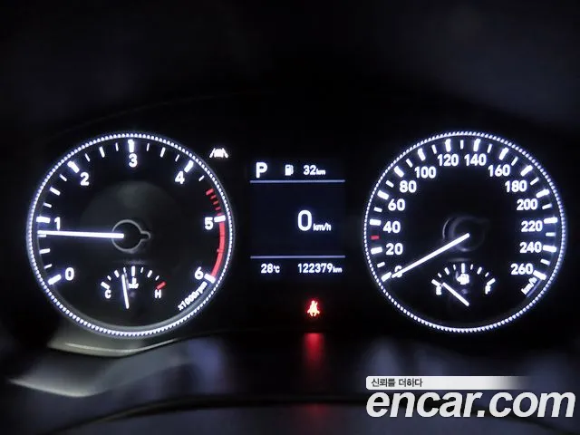 Hyundai Santa Fe 2018 thumb 8