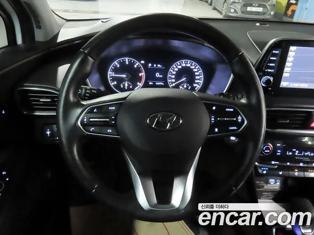 Hyundai Santa Fe 2018 thumb 9