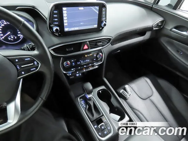 Hyundai Santa Fe 2018 thumb 10