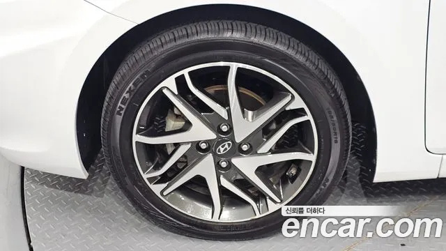 Hyundai Accent 2019 thumb 4