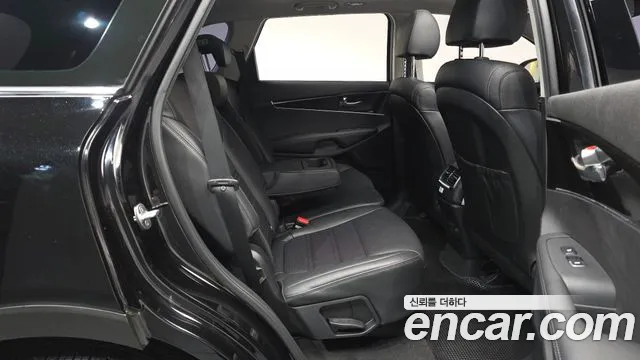 Kia Sorento 2018 thumb 10