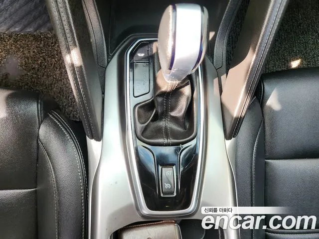 Renault-KoreaSamsung Koleos 2017 thumb 8