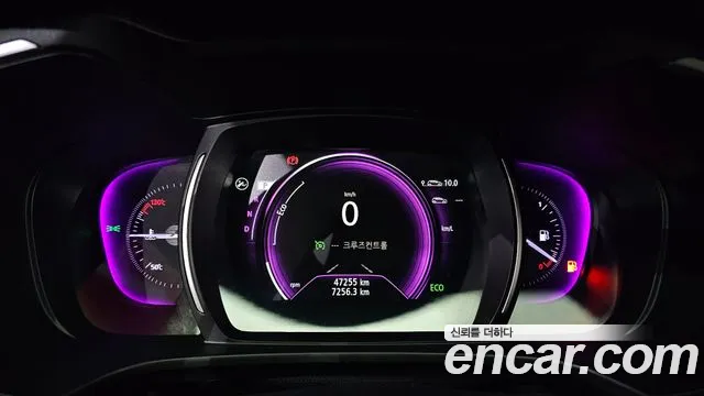 Renault-KoreaSamsung Koleos 2018 thumb 8