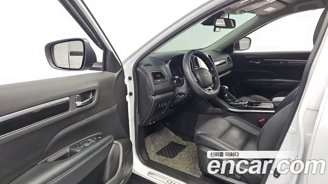 Renault-KoreaSamsung Koleos 2018 thumb 10
