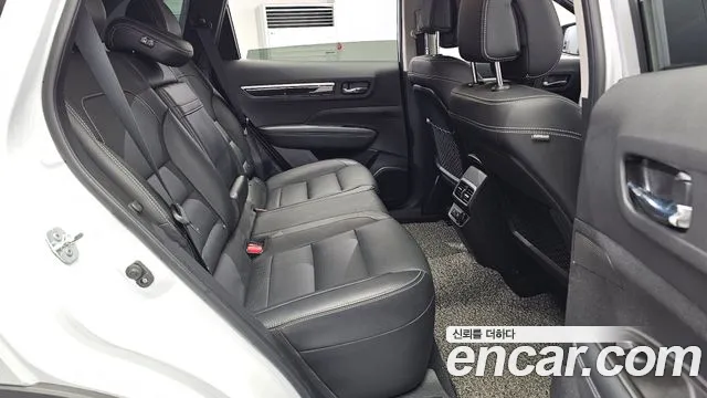 Renault-KoreaSamsung Koleos 2018 thumb 11