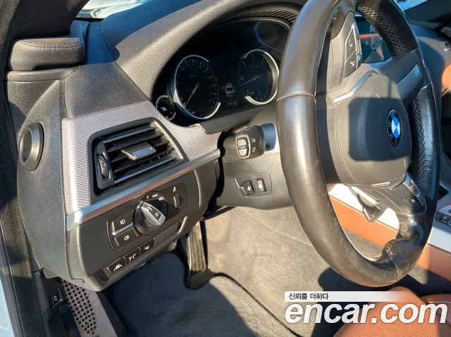 BMW 6-Series 2018 thumb 7