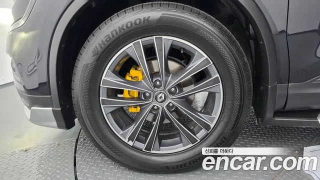 Renault-KoreaSamsung Koleos 2017 thumb 5