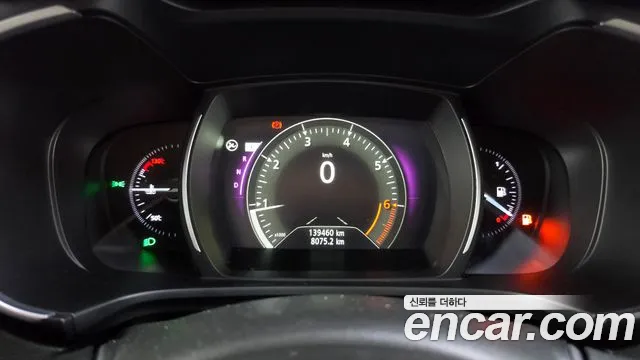 Renault-KoreaSamsung Koleos 2017 thumb 8