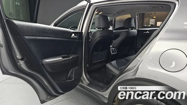 Kia Sportage 2017 thumb 12