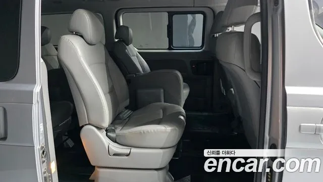 Hyundai Starex 2018 thumb 11