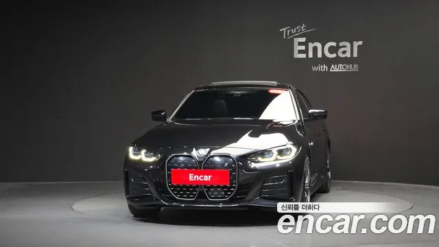 BMW i4 2022 thumb 2