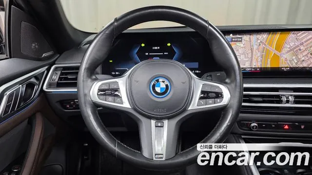 BMW i4 2022 thumb 12